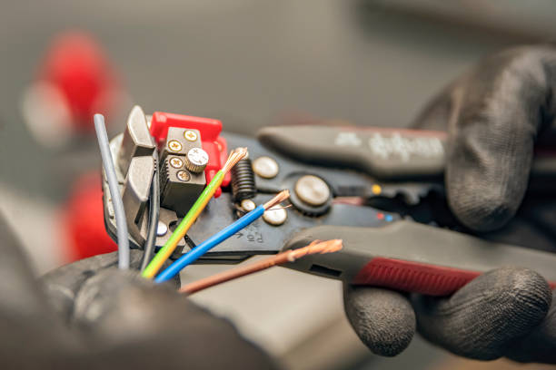 Best Electrical Contractors for Businesses  in Llington, MI